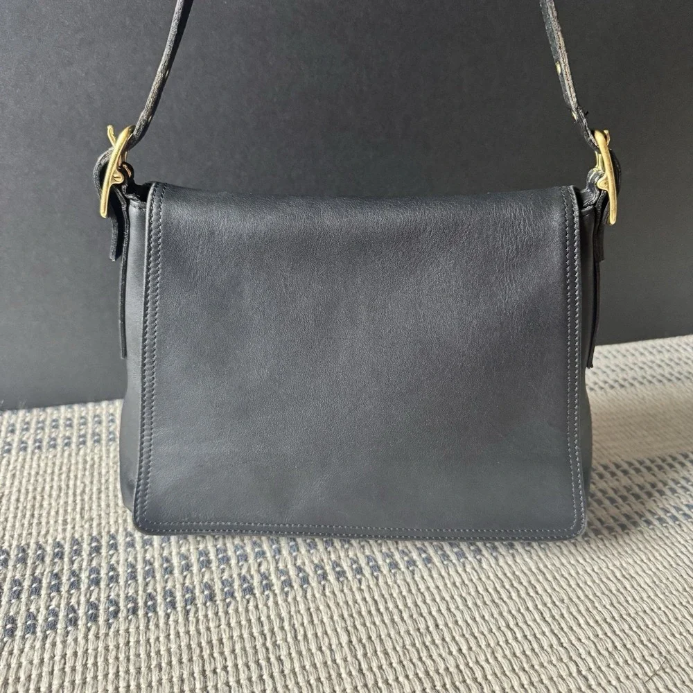 Vintage Coach Legacy 1991 Costa Rica Black Leather Flap Shoulder Bag 9828